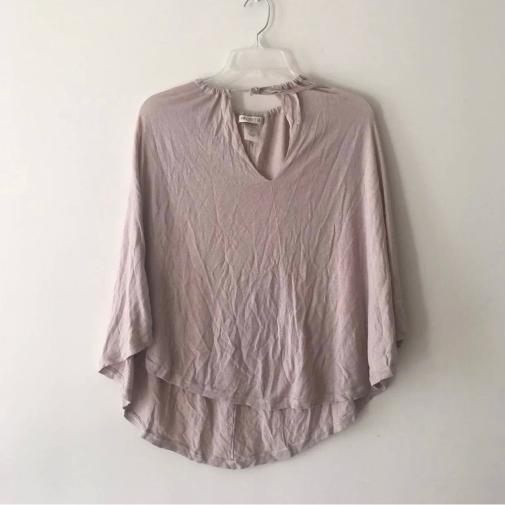 Arden B Oatmeal Brown Ruffle V-Cutout Cape Blouse Women's Lavender Top